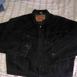 VINTAGE Black Denim Levi’s Mens Jacket